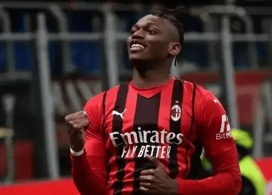 意甲：AC米兰VS佛罗伦萨！